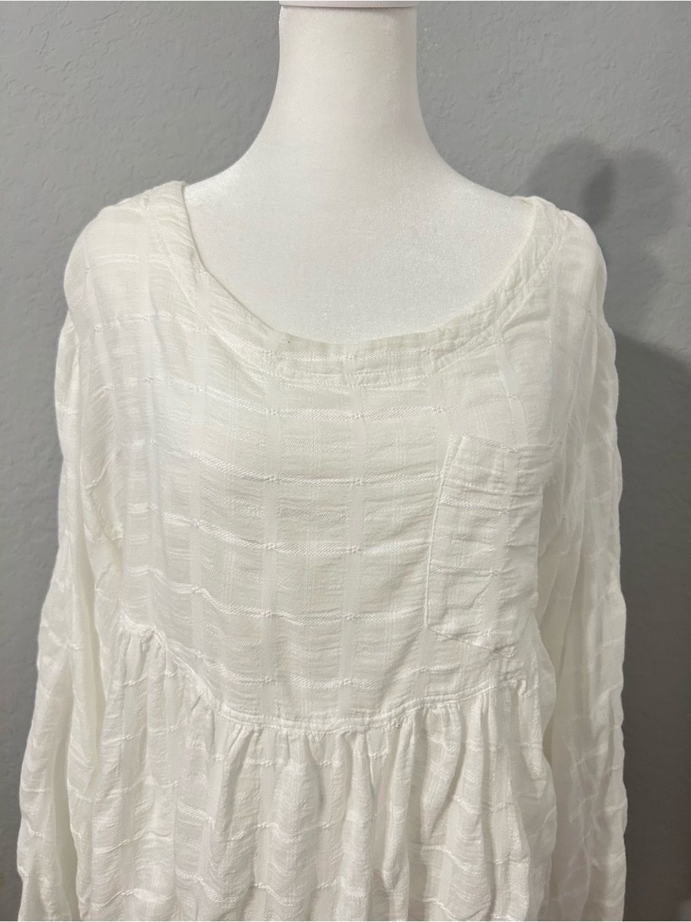 We The Free Women White Textured Buttonless Tunic Size extra Small OVERSIZE. - Picture 3 of 15